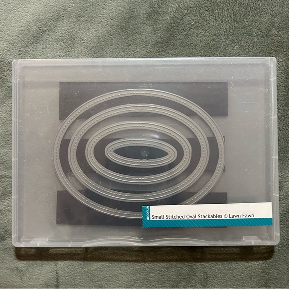 Lawn Fawn dies - 4 pcs small stitched ovals stackable in clear storage case - Picture 3 of 8